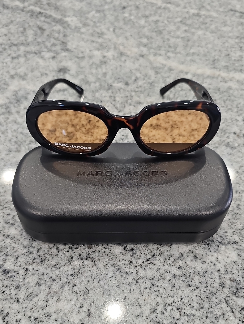 [NEW] Marc Jacobs Tortoiseshell Oval Sunglasses with Brown Lenses